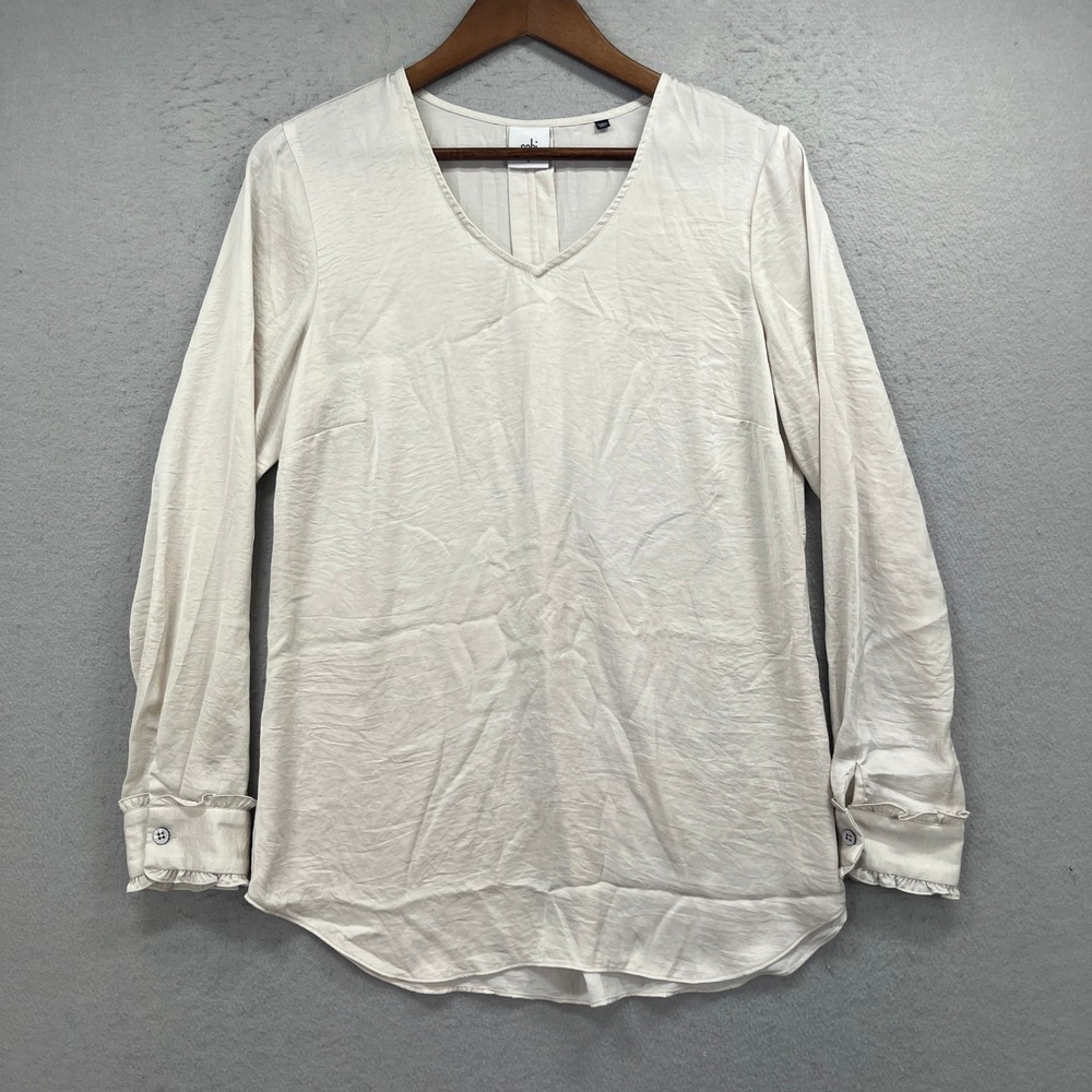 Cabi Blouse Womens Small Cream V Neck Ruffle Cuff Long Sleeve Casual Career Chic